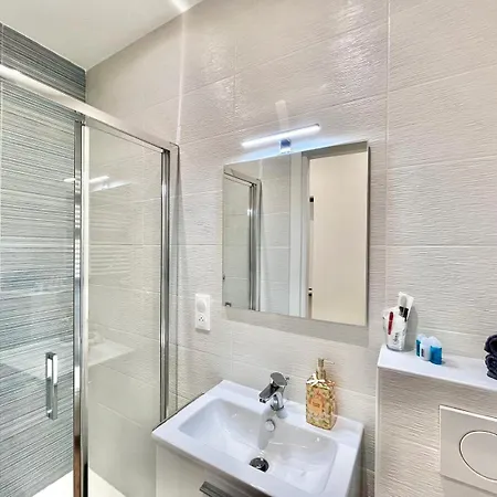 Дом отдыха Comfortable 1-Bedroom Central Menton