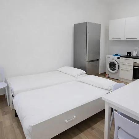 Comfortable 1-Bedroom Central Menton * 멍똥