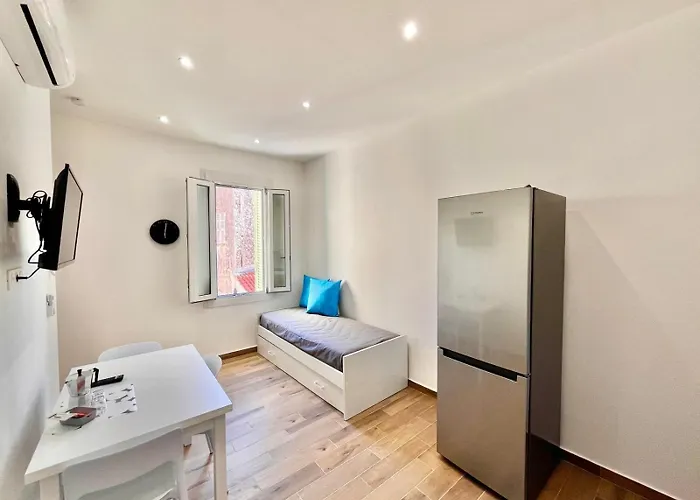 Comfortable 1-bedroom מנטון
