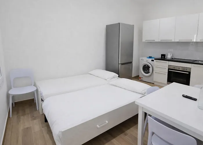 Comfortable 1-bedroom * مينتون
